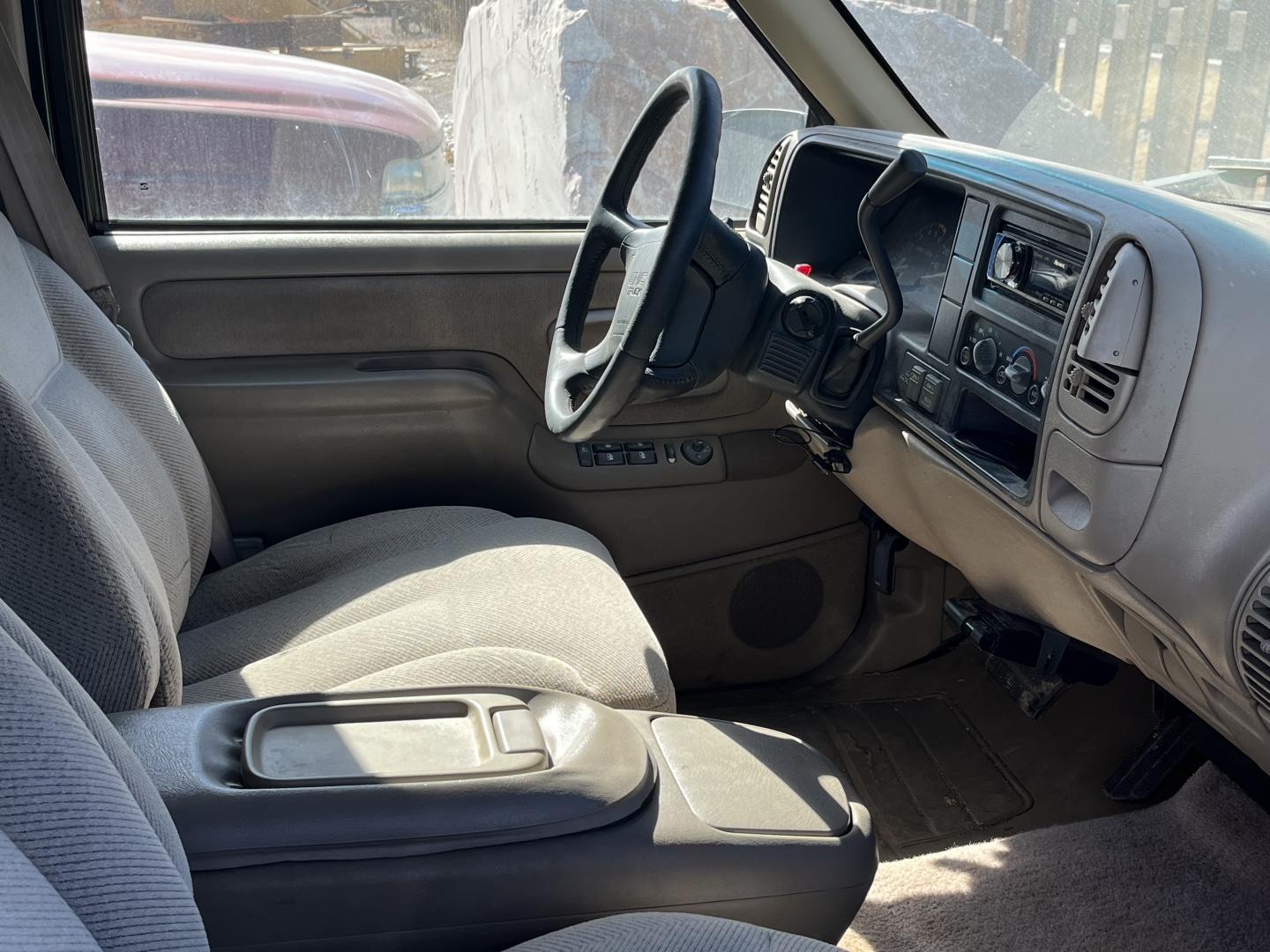 ./imagenes/INVOICE/2019/15951/SUV GMC SUBURBAN (19).JPG